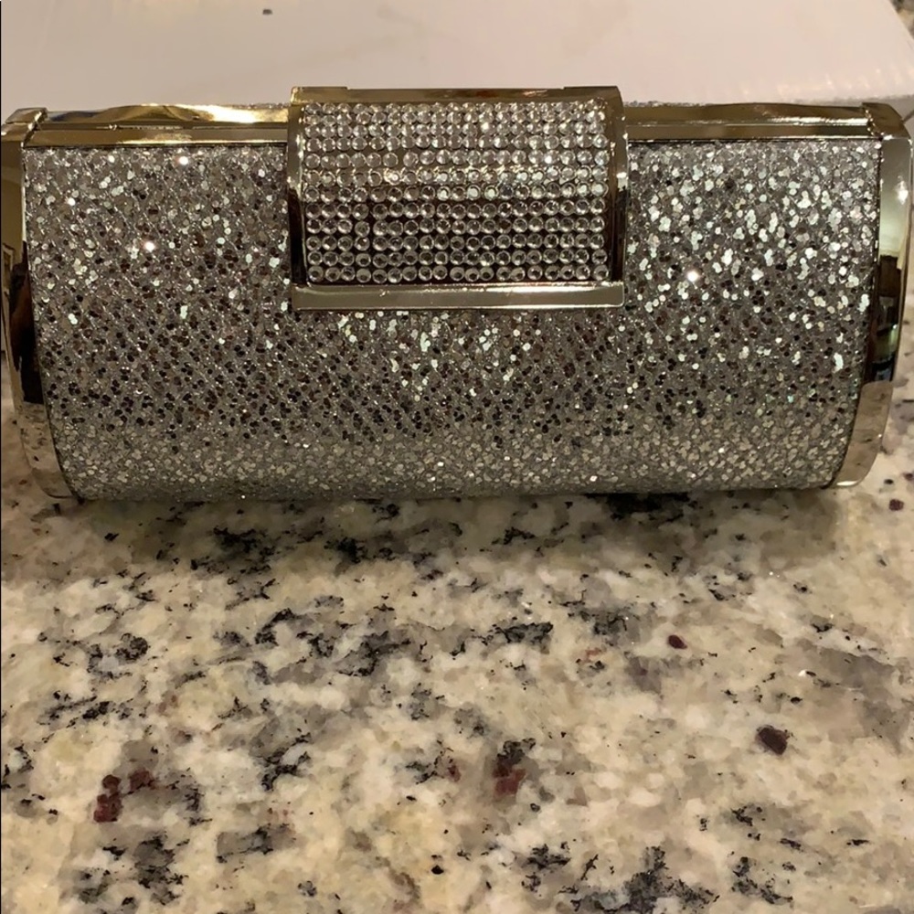 Hand clutch